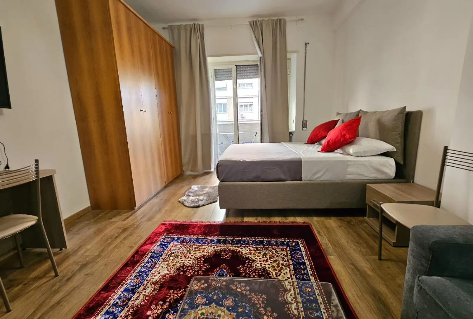 Apartament Simone House Rzym